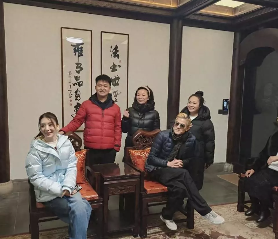 郭富城结束葬礼回港，方媛未一起回家