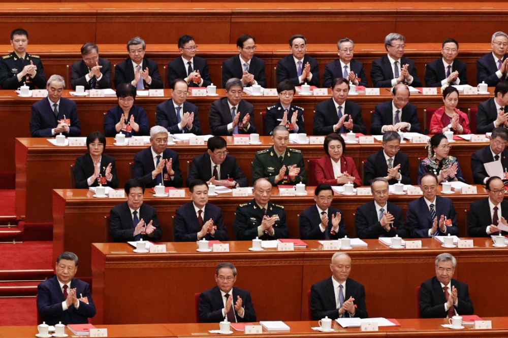 缺乏制度性替代選項，使得即使發生危機，中國也不太可能導向穩定民主轉型，更可能出現另一種威權形式。（法新社）